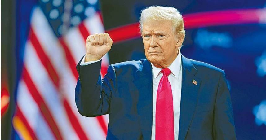 日前美國總統川普表示，他正與俄羅斯總統討論結束俄烏戰爭，以「重大」經濟協議來作為商討的一環。（圖／美聯社）