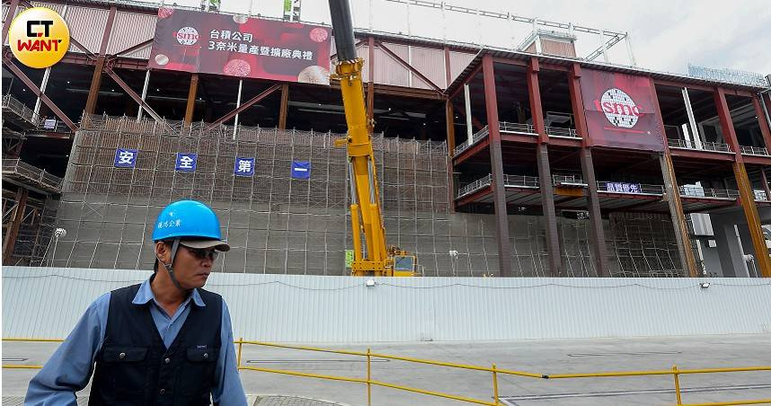 台北市議員許淑華認為目前台積電關鍵技術仍留在台灣，不必憂心外流。圖為2022年台積電3奈米廠擴廠典禮。（示意圖／黃耀徵攝）