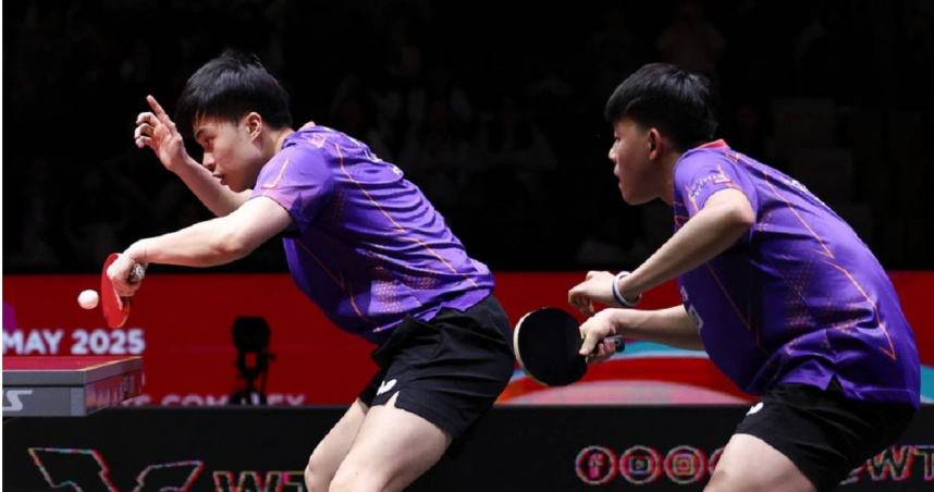 中華隊林昀儒、高承睿的「柚香林萌」組合在2025卡達杜哈桌球世錦賽抱回銀牌。（圖／翻攝FB／WTT）