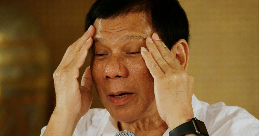 杜特蒂透過兒子傳話，建議13名伴侶「找信用卡多的男友」引發熱議。（圖／達志／美聯社）