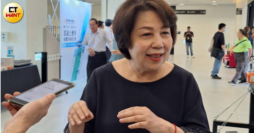 國產建材實業董事長徐蘭英表示，本來預期關稅會造成很大影響，不過目前並沒有感覺到科技業建廠有放緩跡象，她甚至預估2年內需求仍將維持高檔。（圖／林榮芳攝）