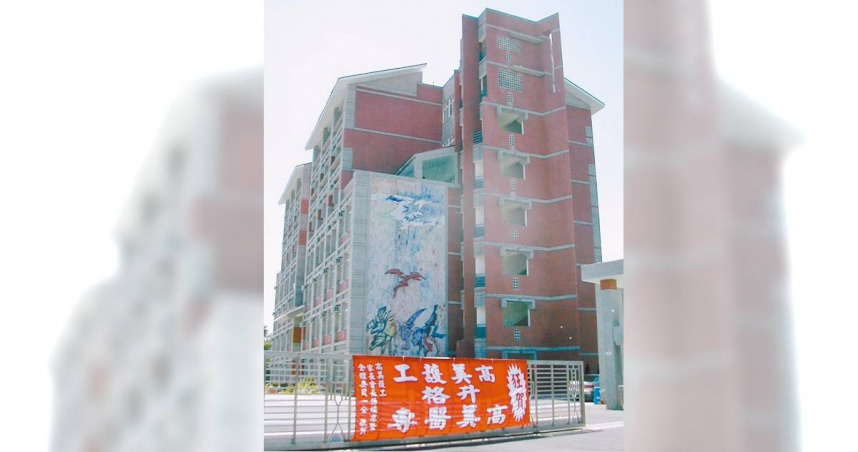 位於高雄市美濃區的高美醫護管理專科學校已廢校多年。（圖／報系資料照）