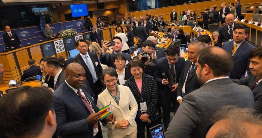 網傳副總統蕭美琴花80議員赴歐洲議會演講，對此刑事局回應，指出該篇不實消息已下架，並將依法偵辦。（圖／范雲辦公室提供）