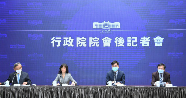 紓困流程引爆民怨 蘇揆道歉:請衛福部簡化流程