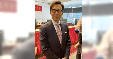 台灣有5家電信商 蔡明忠:太擠了!
