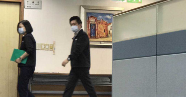 被問「放棄言論自由」? 蔡英文沒有回應