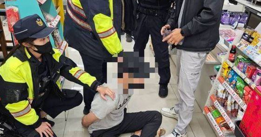 屏東1間宮廟的土地公遭竊，男子欠錢花用犯行，逃亡1日便於超商購物時遭逮。（圖／翻攝畫面）