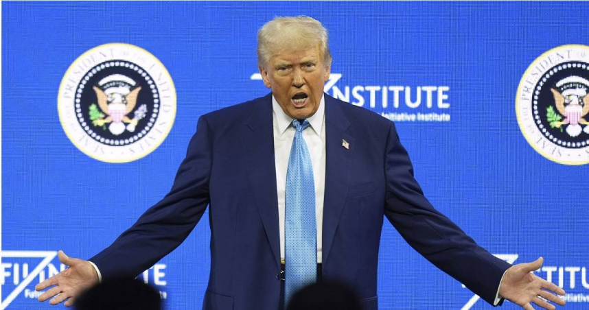 川普19日在邁阿密投資峰會上表示：「我正在世界各地迅速採取行動，結束戰爭，解決衝突，恢復世界和平——我希望和平，我不想看到……所有人被殺害。」（圖／達志／美聯社）