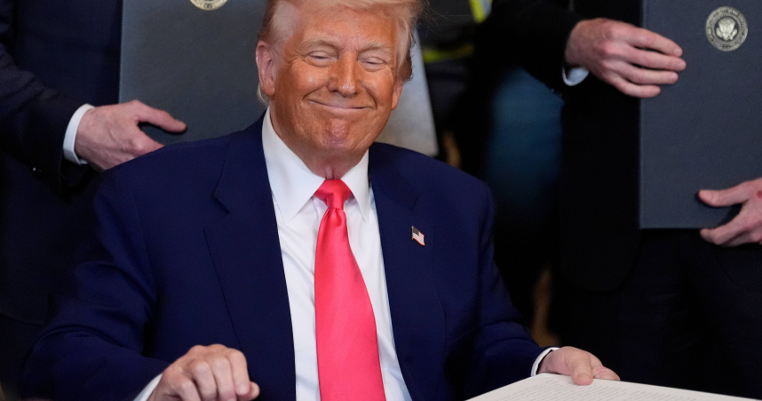 川普宣布暫緩實施對等關稅90天。（圖／達志／美聯社）