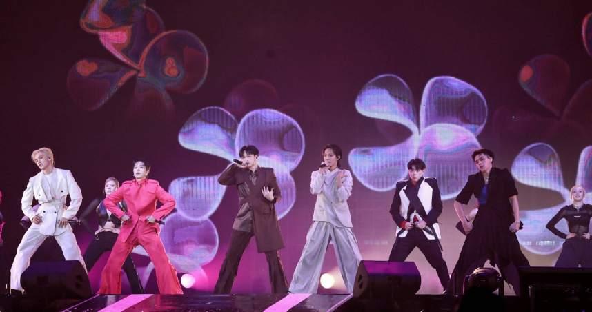 生代人氣男團Ozone，特別挑選演唱蔡依林〈特務J〉、蕭亞軒〈瀟灑小姐〉和王心凌〈睫毛彎彎〉，向天后們致敬。。（圖／讀者提供）