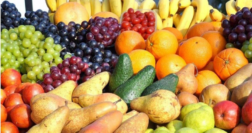 有些水果種子含有氰苷，若是大量食用可能會導致中毒。（示意圖／pixabay）