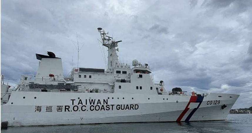 屏東琉球籍漁船「昇漁豐」號19日凌晨遭菲律賓海巡登船扣押，平安歸來後22日船長出面控訴菲方「鴨霸」。（示意圖／報系資料照）