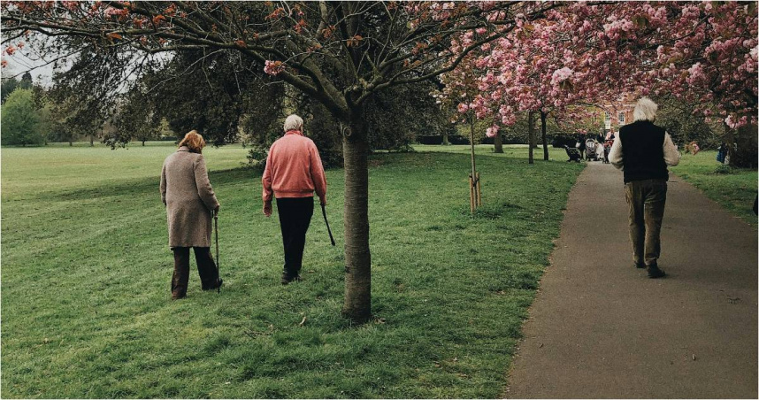 美國紐約長島一名89歲的寡婦，砸千萬入住高級養老院，不料機構破產，被驅趕之外，錢還拿不回來。（示意圖／Pexels）