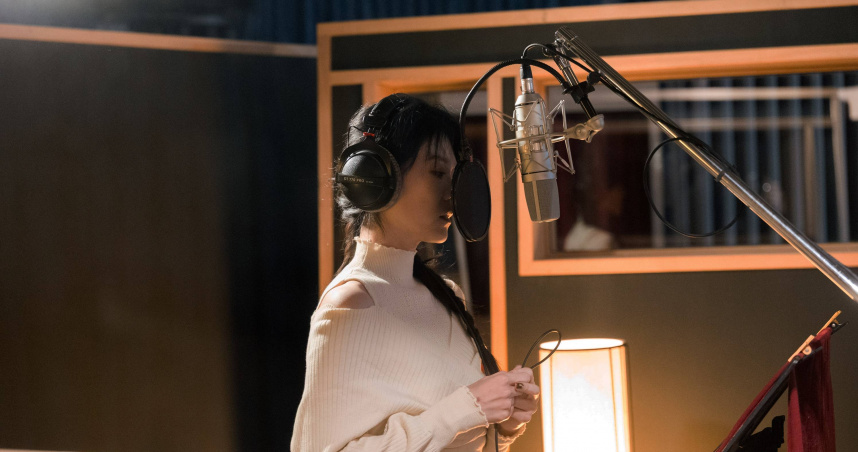 金曲台語歌后曹雅雯為《零日攻擊》演唱主題曲〈風聲人影〉。（圖／牽猴子提供）