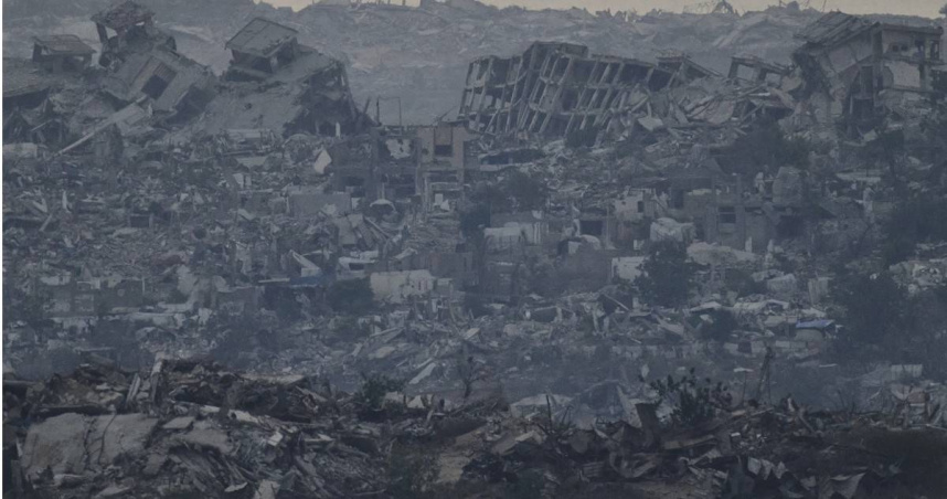 以色列展開大規模軍事行動，至今加薩已有逾61,300人在戰事中喪生。（圖／達志／美聯社）