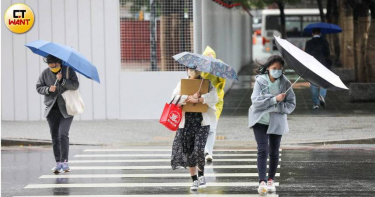 颱風「楊柳」來勢洶洶,中央氣象署預估將對宜花東、嘉義以南等地區帶來較劇烈天氣。(示意圖/張文玠攝)