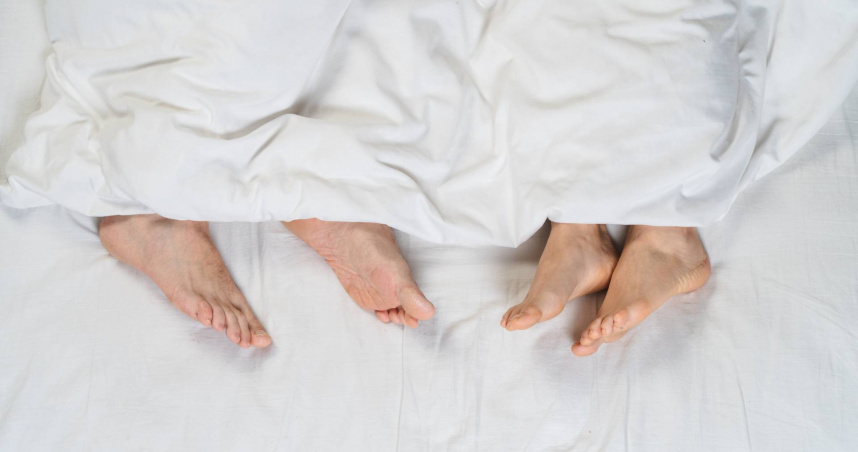 一名女子抱怨，男友接受婚前性行為，卻指責她不是第1次。（示意圖／翻攝自photoAC）