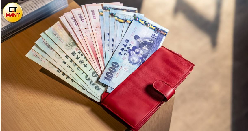 有房東抱怨，他每月都要催繳租金，房客才會記得繳房租，讓他很頭痛。（示意圖／CTWANT資料照）