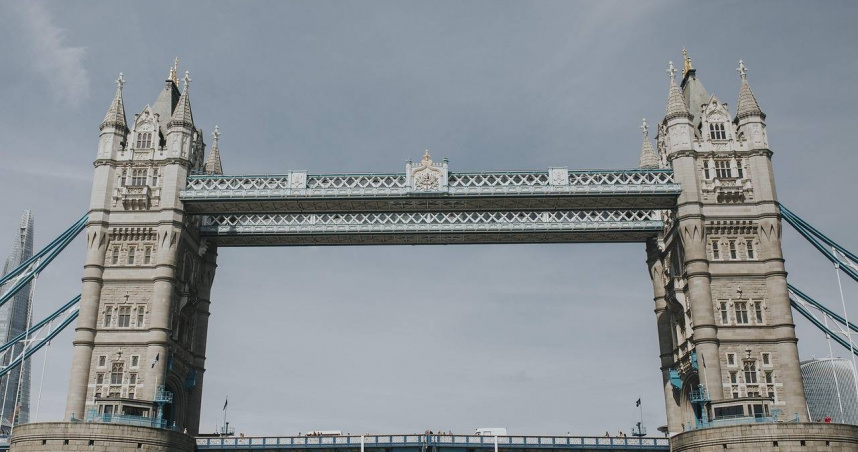 英國移民政策收緊，未來申請工作簽證者將須通過A-Level等級英文測驗。（示意圖／Pixabay）