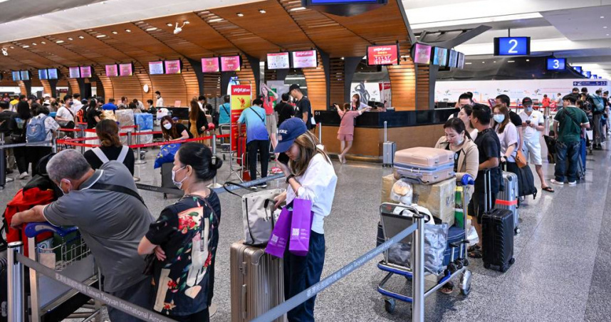 航警在桃園國際機場第二航廈逮捕一名涉嫌於超商行竊的美籍男子，依法移送偵辦。（圖／示意圖，報系資料照）