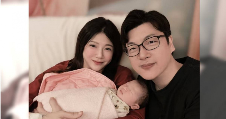 中天主播鄭亦真在元旦順利生下寶貝女兒小桃，夫妻倆早準備好台積電股票送給女兒。（圖／中天新聞提供）