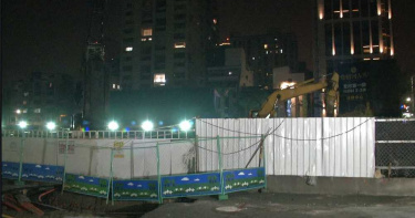 高雄市驚傳路面塌陷 疑工地施工惹禍