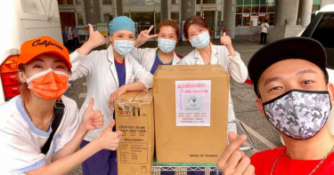 無辜捲好心肝疫苗!網狂洗版「我也要打」 阿Ben笑回:在家等管家通知