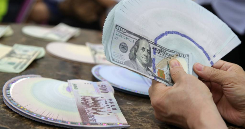 台幣瘋漲預示川普關稅戰將令美元長期走弱，觸動資金撤離美國。（圖／報系資料照）