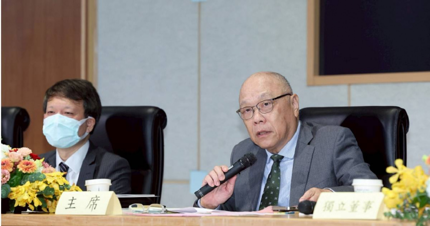 華紙董事長黃鯤雄17日主席股東會,強調「節能減碳、循環經濟、林漿紙獨立開發」等新方向執行策略。(圖/華紙提供)