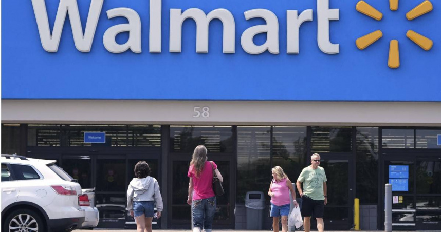 美國密西根州特拉弗斯城一家沃爾瑪超市於26日發生持刀攻擊事件。（示意圖／達志／美聯社）