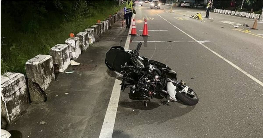 高雄婦牽車闖紅慘遭撞少年飆速釀奪命。（圖／翻攝畫面）