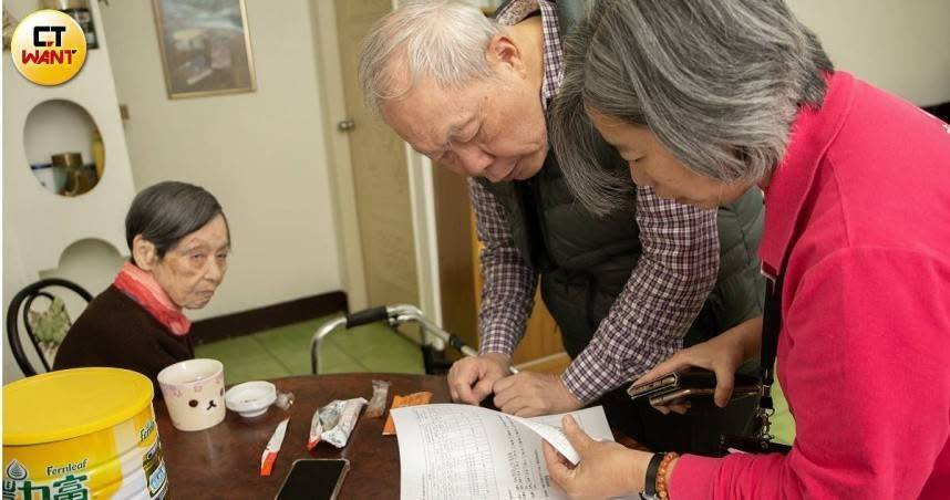 隨著國人壽命延長、老年人口快速攀升，台灣正加速邁向超高齡社會，長照服務需求也隨之大幅增加。圖僅示意，非當事人。（示意圖／CTWant 攝影組）