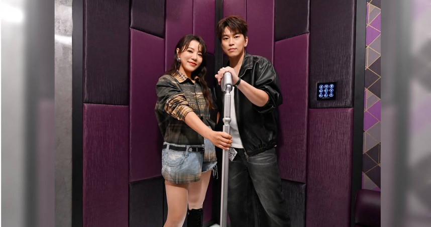 丁噹與阿弟舉辦歌唱大賽。（圖／相信音樂提供）