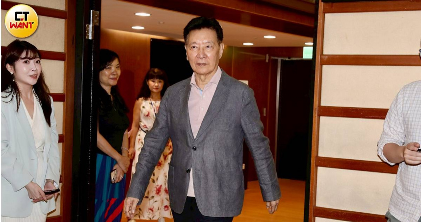 前中廣董事長趙少康表示，國民黨若因軍購議題被貼上反美標籤，恐怕將影響選情。（圖／方萬民攝）