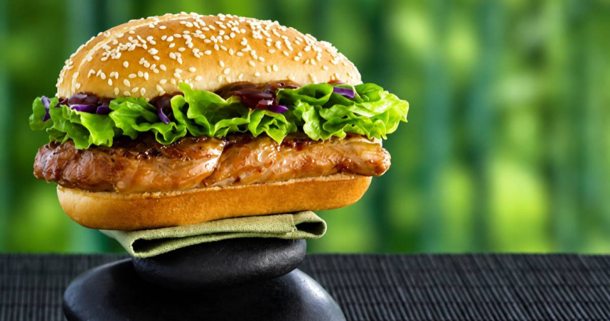 麥當勞嫩煎鷄腿堡即將下架。（圖／翻攝臉書／麥當勞）