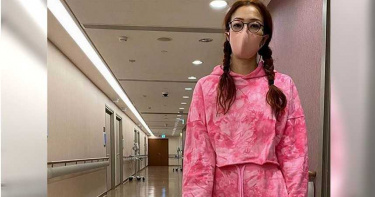 愛犬離世老父住院 鄭秀文憂心急返家