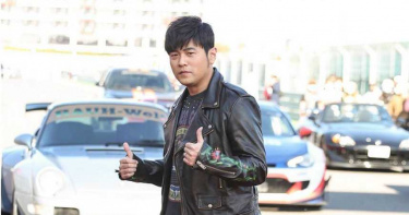 330台超跑華麗造勢《叱咤風雲》 周董喊話郭富城、林志穎2車王來看片