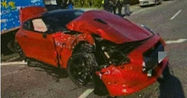 百萬東瀛戰神遇上恍神駕駛 連撞3車GG了