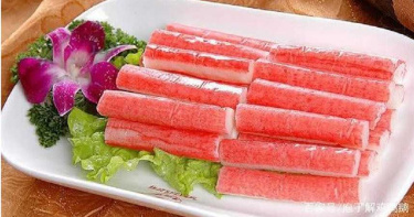 火鍋配料「蟹肉棒外膜」剝不剝? 食藥署曝解答