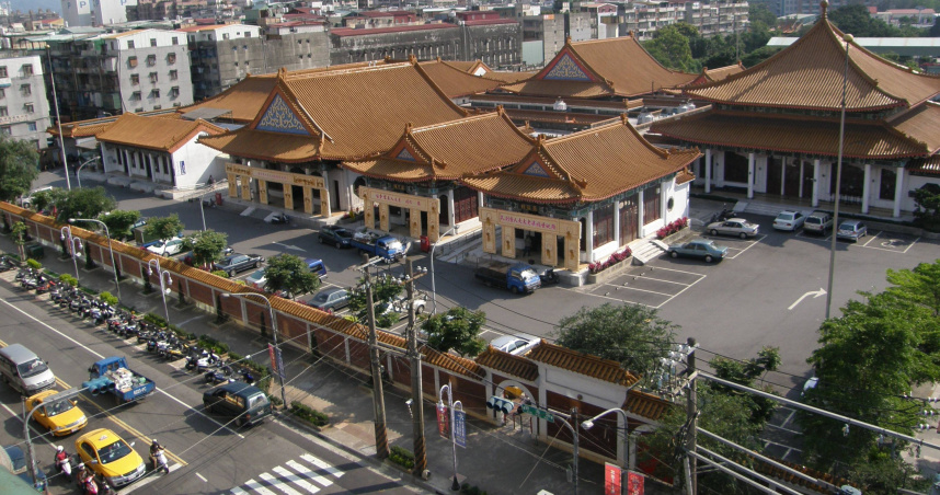 新北市殯儀館每逢民間的吉日，送葬人車塞爆附近交通，引起民怨四起，早在2009年時台北縣府時代就有意另覓地點打造殯葬專區。（圖／報系資料照）