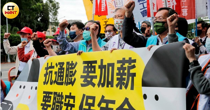 台灣勞動者工時居高不下，國民黨立委張智倫認為勞動部該設法降低工時。（示意圖／黃耀徵攝）