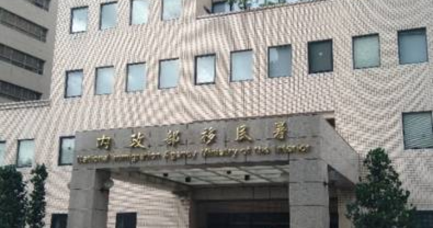 移民署31日稍早證實陸配小微未出境，後續也將對其依法強制出境。(圖／翻攝畫面)