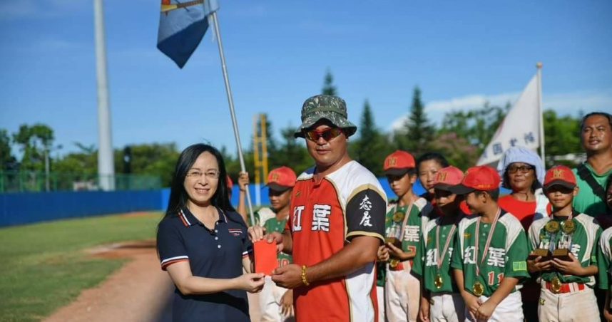 立委陳瑩說，台東紅葉國小棒球隊是這片土地上棒球精神的象徵。（圖／陳瑩辦公室提供）