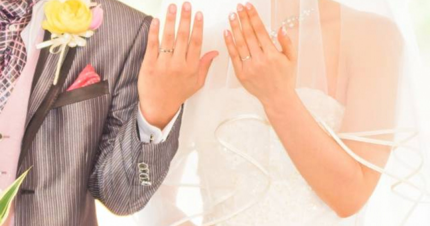 澳洲一名新娘，在結婚1小時就被拋棄。（示意圖／翻攝自photoAC）