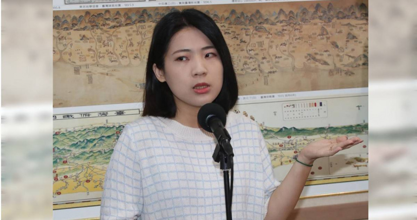 徐巧芯公布罷免團體的廣告公司聲明，提及該廣告公司因業務疏失，導致徐巧芯與罷免團體產生誤會。（圖／報系資料庫）