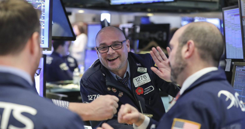 華爾街股市3日上漲，標普與納指雙雙再創新高。（圖／新華社）