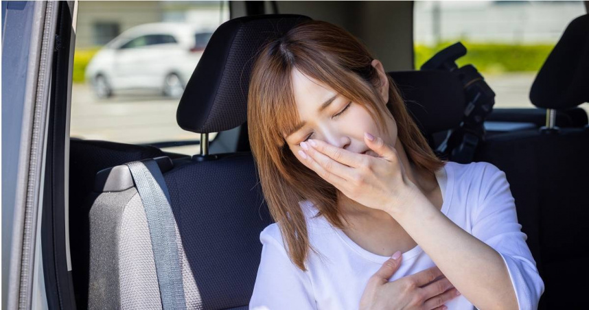 謝炳賢建議，如果擔心暈車，建議在出發前1至2小時攝取「清淡易消化」的食物，以穩定血糖和胃部狀態。（示意圖／photoAC）