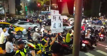影/機車族槓上柯文哲「無限待轉」爭路權 網怒:花2小時才到家