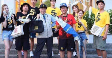 小鬼驟逝/小鬼黃鴻升驟逝噩耗 台南市長黃偉哲發文「永遠感念他」