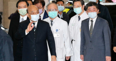 蘇揆接種AZ 陳時中盼讓總統帶頭打國產疫苗